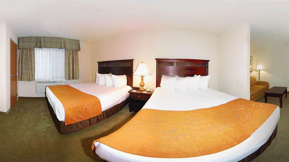 Comfort Suites Johnson Creek Conference Center Dış mekan fotoğraf